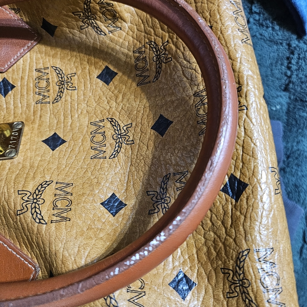 MCM purse - Picture 12 of 12